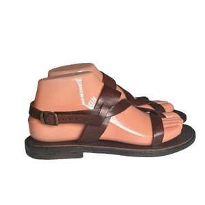 B & B Women's Brown Leather Strappy Sandals Size 7